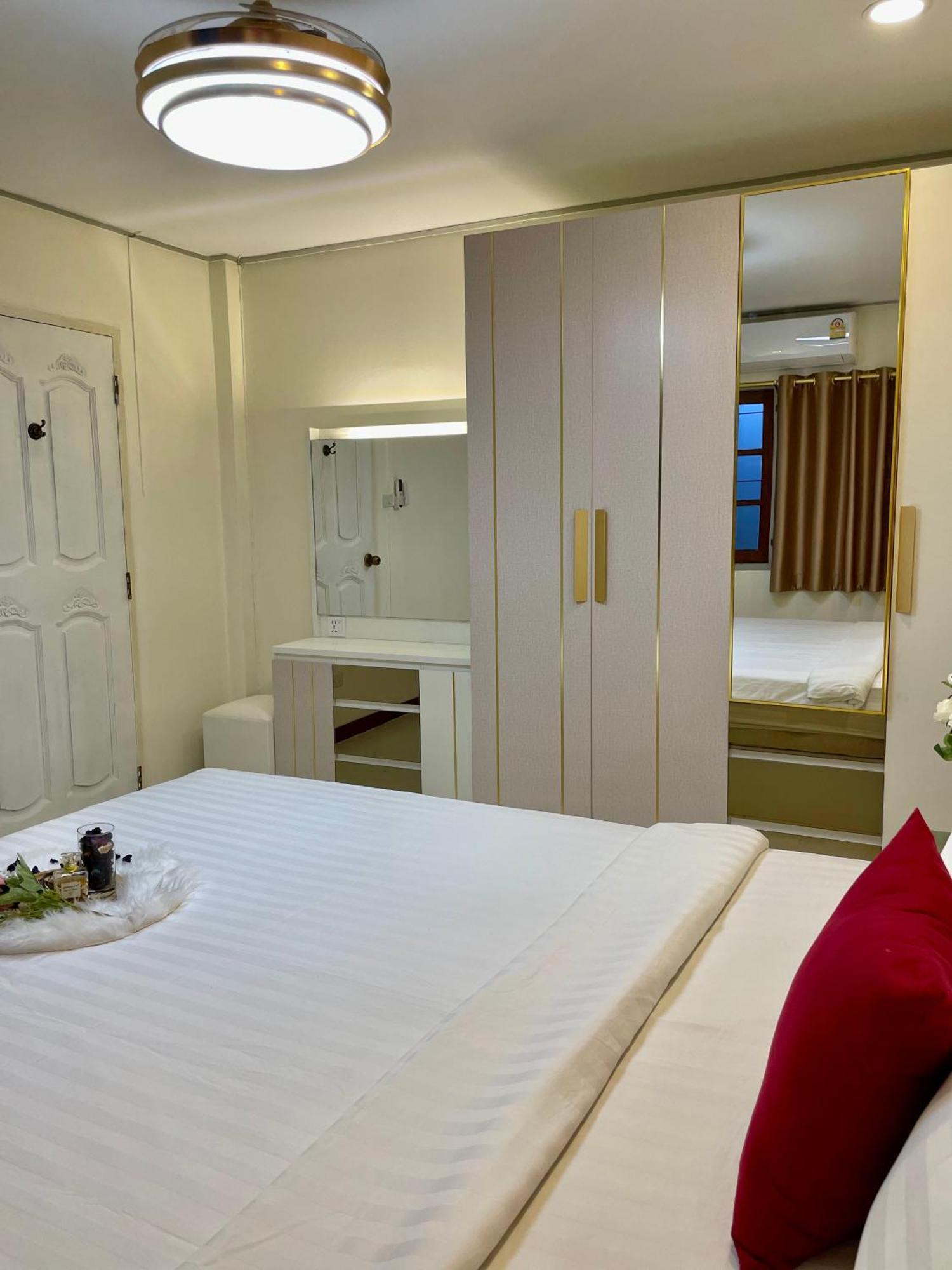 Pattaya Pool Villa39A 300 Mater To Beach Gate Exit Екстериор снимка